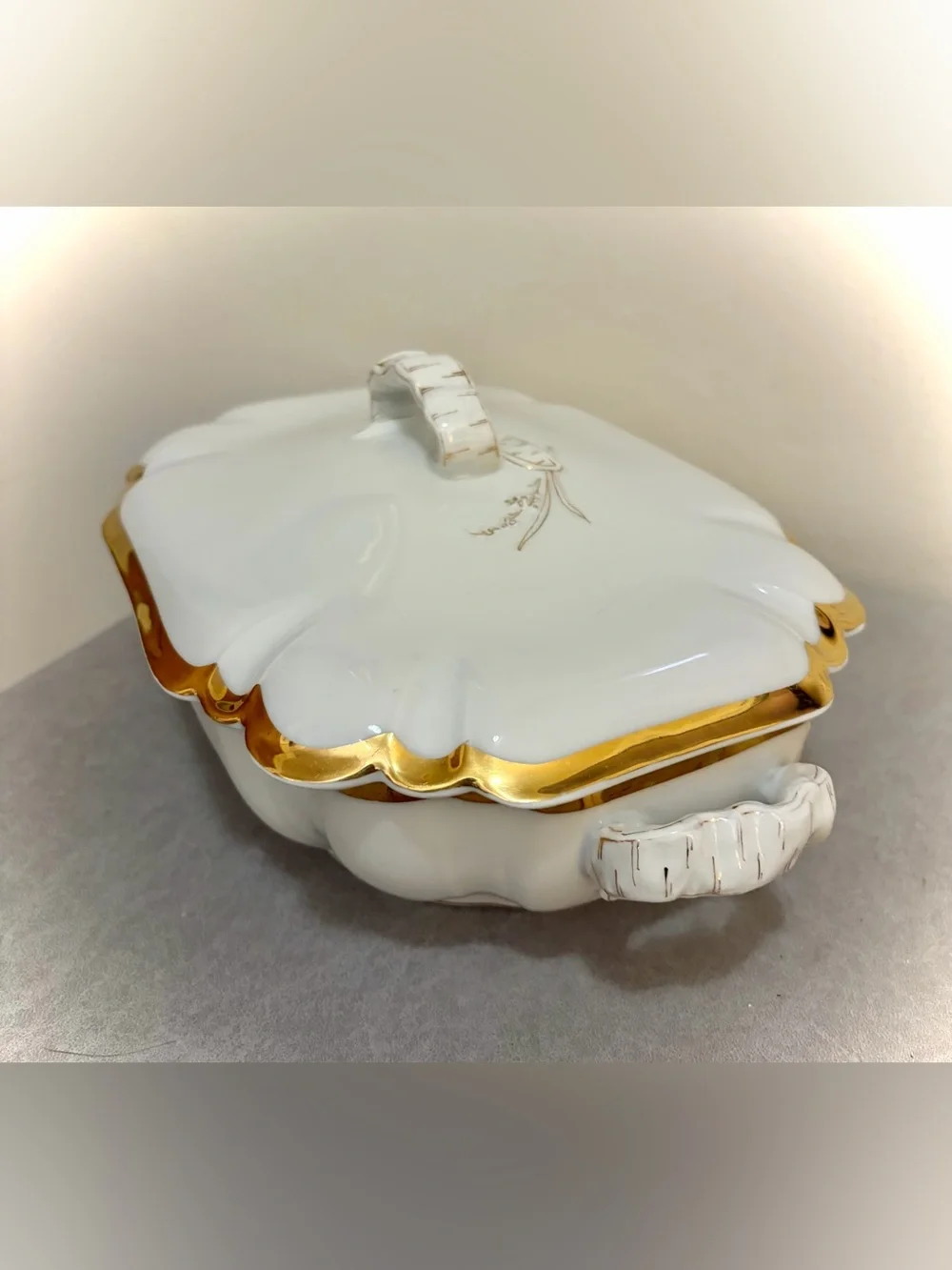 Antique Haviland & Co Limoges White Gold Covered Vegetable Serving Dish W/ Lid